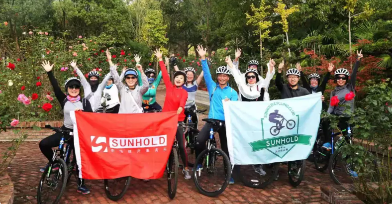 骑乐无穷 | 伟德博彩官网德app骑行队•法律人骑行俱乐部首次活动圆满成功